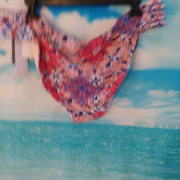 NWT: daisy Fuentes strappy bikini bottoms. - Picture 2 of 5